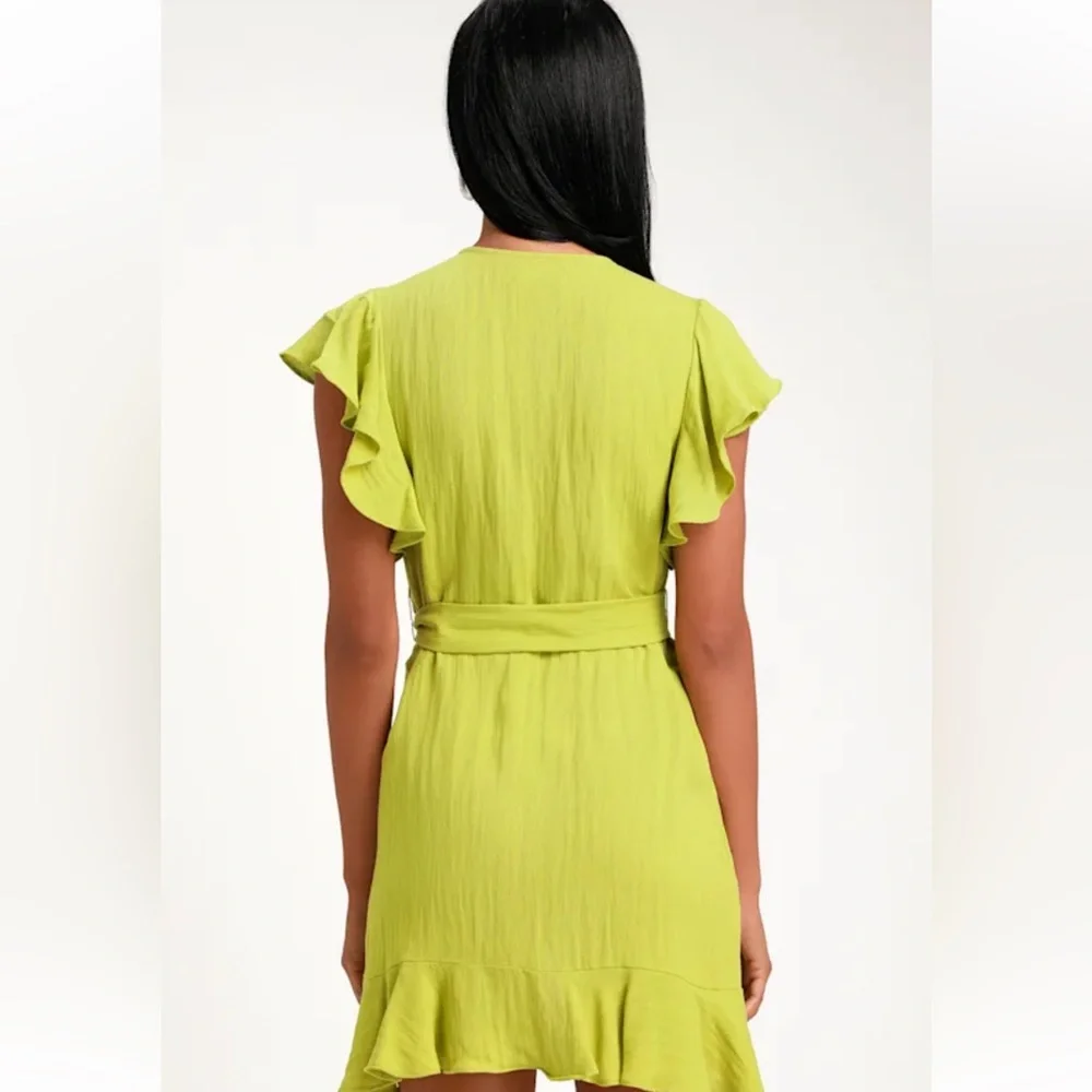 LULU’S SUNNY DAYS AHEAD V-NECK LIME GREEN RUFFLED WRAP MINI DRESS SIZE SMALL